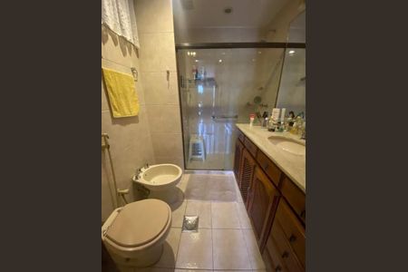 Apartamento à venda com 221m², 4 quartos e 2 vagas