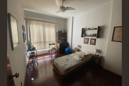 Apartamento à venda com 221m², 4 quartos e 2 vagas