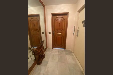 Apartamento à venda com 221m², 4 quartos e 2 vagas