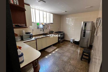 Casa de Condomínio à venda com 3 quartos, 380m² em Taquara, Rio de Janeiro