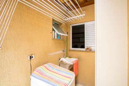 Apartamento para alugar com 120m², 2 quartos e 2 vagas Apartamento para alugar com 120m², 2 quartos e 2 vagasÁrea de serviço