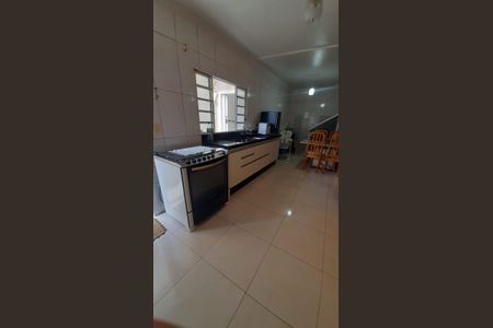 Casa à venda com 150m², 4 quartos e 2 vagasCozinha