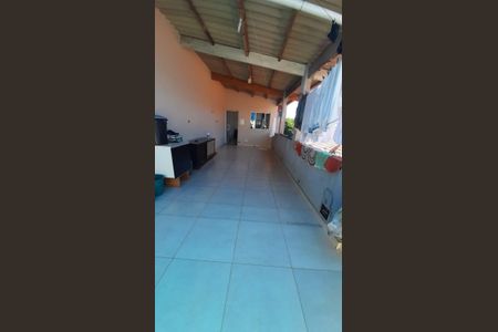 Casa à venda com 150m², 4 quartos e 2 vagasÁrea externa