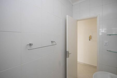Apartamento para alugar com 42m², 2 quartos e sem vaga Apartamento para alugar com 42m², 2 quartos e sem vagaBanheiro