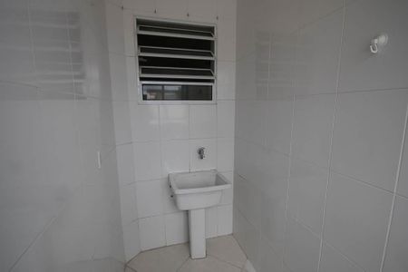 Apartamento para alugar com 42m², 2 quartos e sem vaga Apartamento para alugar com 42m², 2 quartos e sem vagaÁrea de Serviço