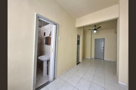 Sala/Cozinha de apartamento à venda com 1 quarto, 28m² em Centro, Rio de Janeiro