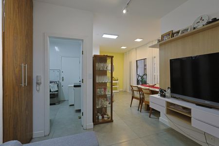 Apartamento à venda com 98m², 3 quartos e 1 vaga Apartamento à venda com 98m², 3 quartos e 1 vagaSala