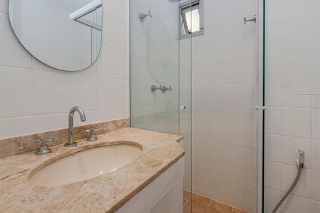 Apartamento à venda com 82m², 3 quartos e 2 vagas Apartamento à venda com 82m², 3 quartos e 2 vagasBanheiro social