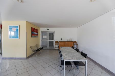 Apartamento à venda com 82m², 3 quartos e 2 vagas Apartamento à venda com 82m², 3 quartos e 2 vagasÁrea Comum