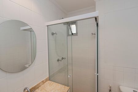 Apartamento à venda com 82m², 3 quartos e 2 vagas Apartamento à venda com 82m², 3 quartos e 2 vagasBanheiro social