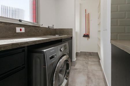 Apartamento à venda com 82m², 3 quartos e 2 vagas Apartamento à venda com 82m², 3 quartos e 2 vagasÁrea de Serviço