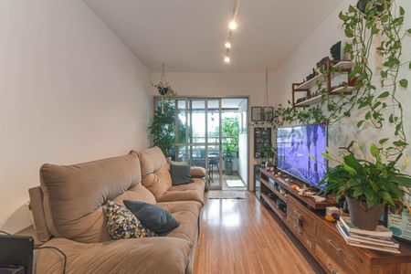 Apartamento à venda com 82m², 3 quartos e 2 vagasSala