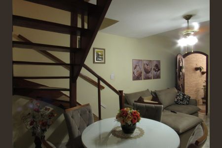 Sala de casa à venda com 2 quartos, 97m² em Bussocaba, Osasco