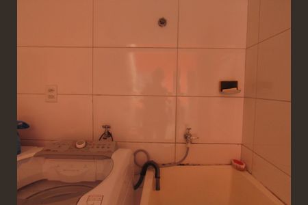 Casa à venda com 97m², 2 quartos e 1 vagaÁrea externa - Área de Serviço