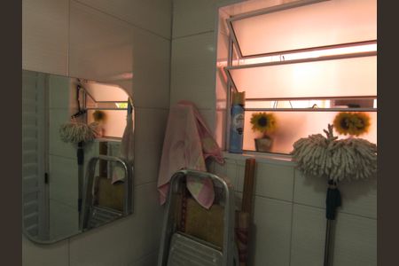 Casa à venda com 97m², 2 quartos e 1 vagaBanheiro 2