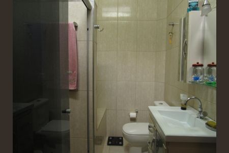 Casa à venda com 97m², 2 quartos e 1 vagaBanheiro 1