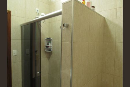 Casa à venda com 97m², 2 quartos e 1 vagaBanheiro 1