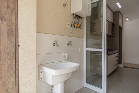 Apartamento para alugar com 67m², 2 quartos e 1 vagaÁrea de Serviço
