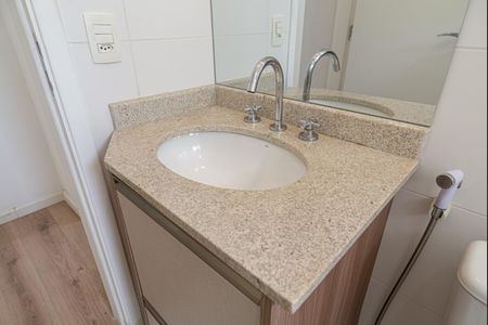 Apartamento para alugar com 67m², 2 quartos e 1 vagaBanheiro 2