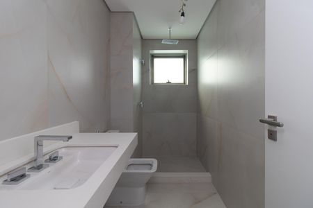 Apartamento à venda com 299m², 4 quartos e 3 vagas Apartamento à venda com 299m², 4 quartos e 3 vagasBanheiro