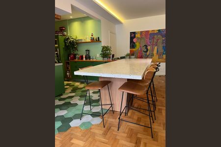 Apartamento à venda com 115m², 2 quartos e 1 vaga