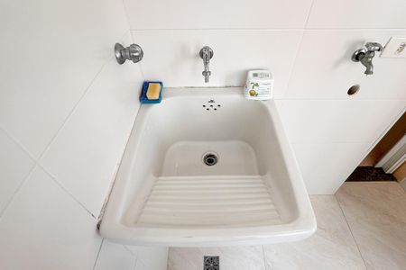 Apartamento para alugar com 60m², 2 quartos e 1 vagaÁrea de Serviço