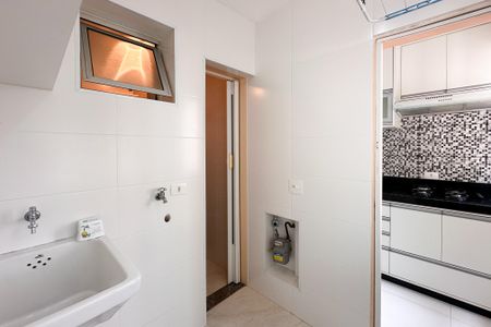 Apartamento para alugar com 60m², 2 quartos e 1 vagaÁrea de Serviço