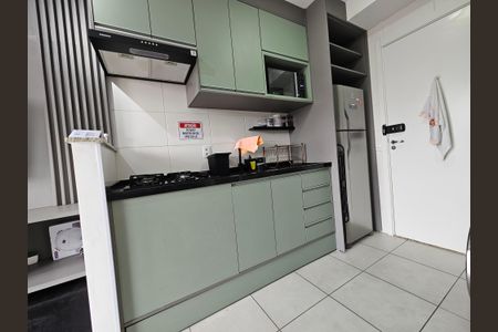 Cozinha de kitnet/studio à venda com 1 quarto, 28m² em Vila das Belezas, São Paulo
