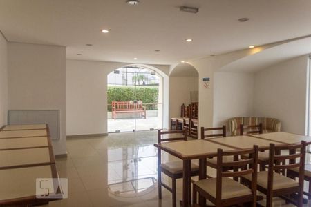 Apartamento para alugar com 44m², 2 quartos e 1 vagaÁrea comum - Salão de festas