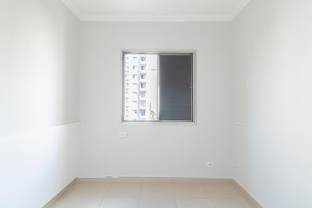 Quarto 1 de apartamento para alugar com 2 quartos, 44m² em Vila Uberabinha, São Paulo