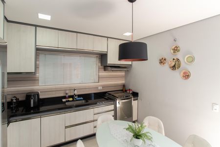 Casa à venda com 147m², 3 quartos e 2 vagasCozinha