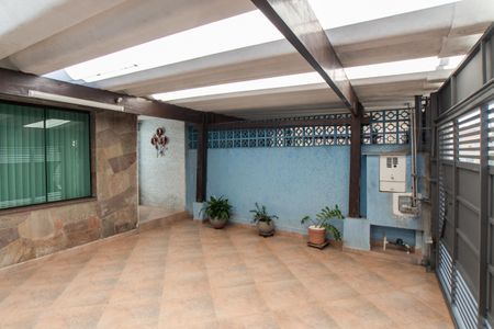 Casa à venda com 147m², 3 quartos e 2 vagasGaragem