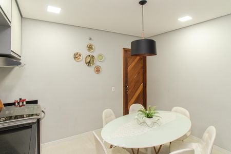 Casa à venda com 147m², 3 quartos e 2 vagasCozinha