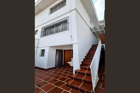 Casa para alugar com 230m², 3 quartos e 2 vagas