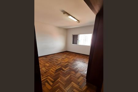 Casa para alugar com 230m², 3 quartos e 2 vagas