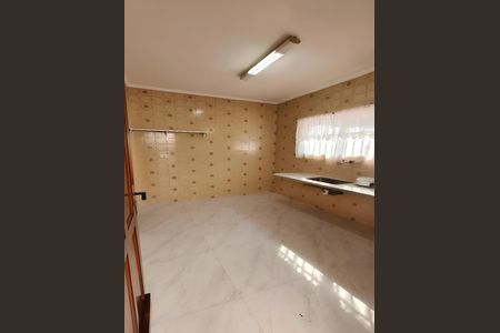 Casa para alugar com 230m², 3 quartos e 2 vagas