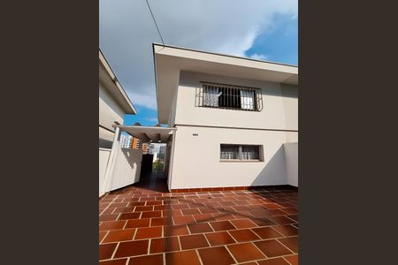 Casa para alugar com 230m², 3 quartos e 2 vagas