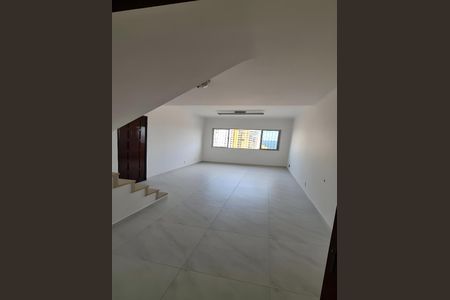 Casa para alugar com 3 quartos, 230m² em Alto de Pinheiros, São Paulo