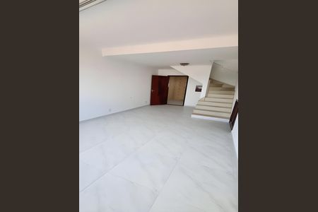 Casa para alugar com 3 quartos, 230m² em Alto de Pinheiros, São Paulo