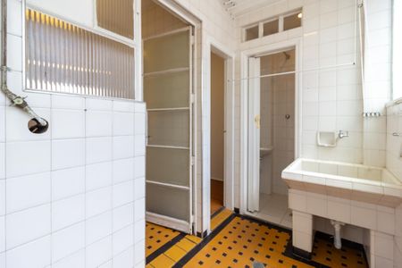 Apartamento à venda com 107m², 2 quartos e 1 vagaÁrea de Serviço