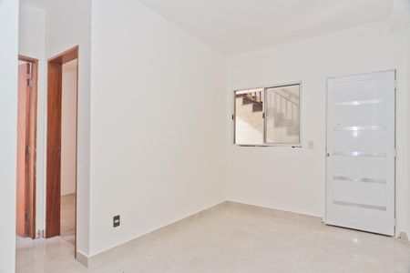 Apartamento à venda com 38m², 2 quartos e 1 vaga Apartamento à venda com 38m², 2 quartos e 1 vagaSala