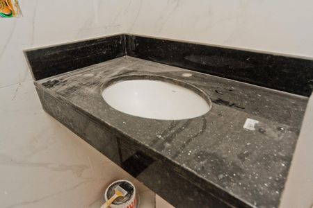 Apartamento à venda com 38m², 2 quartos e 1 vaga Apartamento à venda com 38m², 2 quartos e 1 vagaBanheiro