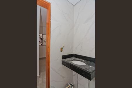 Apartamento à venda com 38m², 2 quartos e 1 vaga Apartamento à venda com 38m², 2 quartos e 1 vagaBanheiro