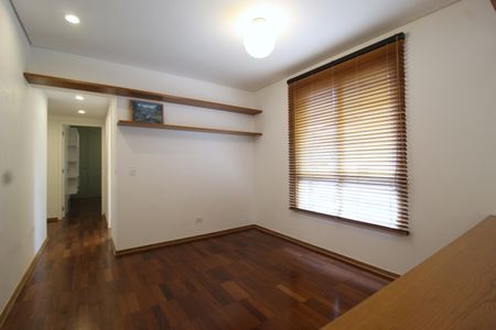 Sala de TV de apartamento à venda com 3 quartos, 192m² em Vila Uberabinha, São Paulo