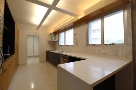 Apartamento à venda com 192m², 3 quartos e 2 vagasCozinha
