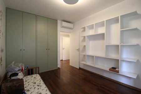 Apartamento à venda com 192m², 3 quartos e 2 vagasQuarto 2