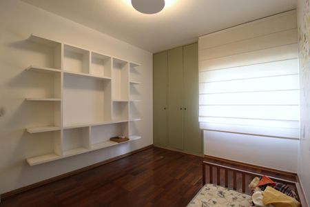 Apartamento à venda com 192m², 3 quartos e 2 vagasQuarto 2