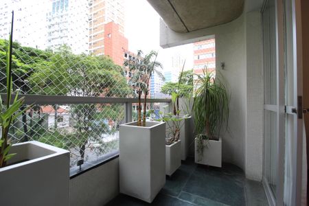 Varanda de apartamento à venda com 3 quartos, 192m² em Vila Uberabinha, São Paulo