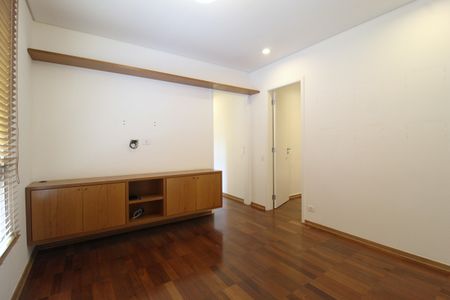 Apartamento à venda com 192m², 3 quartos e 2 vagasSala de TV