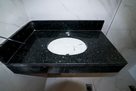 Apartamento à venda com 38m², 2 quartos e 1 vaga Apartamento à venda com 38m², 2 quartos e 1 vagaBanheiro